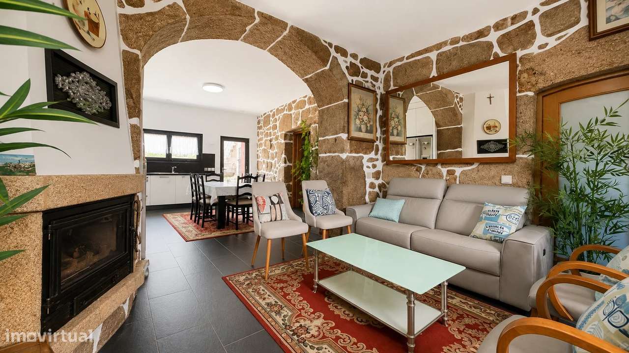 Moradia T4 em Pedra de 1789 | O Charme da História com o Conforto da M-36