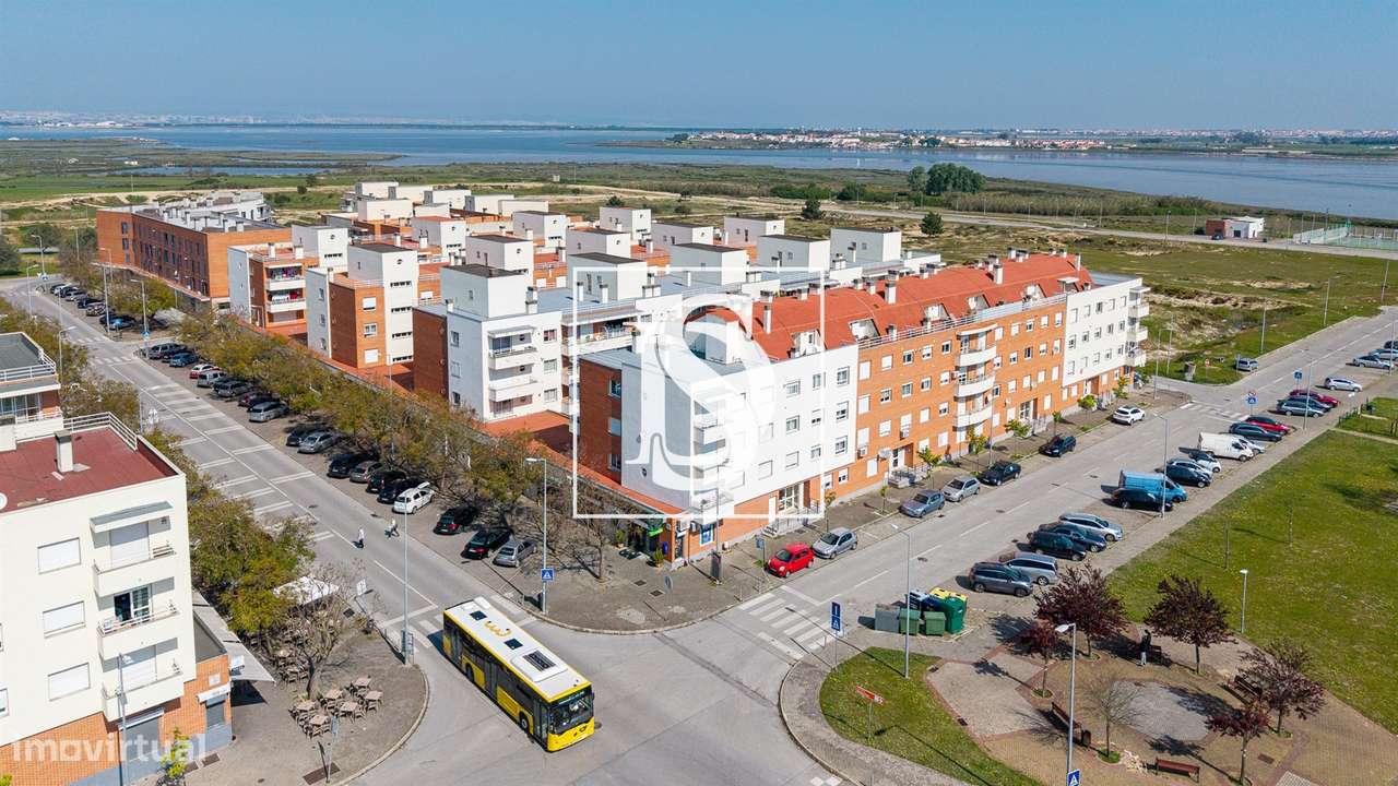 MAGNIFICO T4 DUPLEX URBANIZAÇÃO FONTE DA PRATA-53