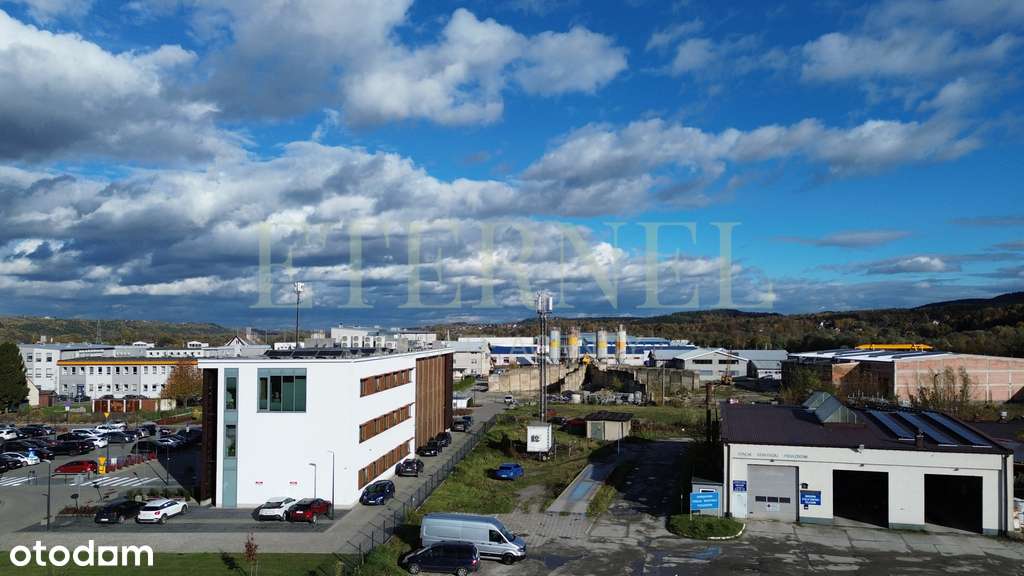 Plac 30 arów z biurowcem i garażami – Myślenice - Pełny obrazek: 3/8