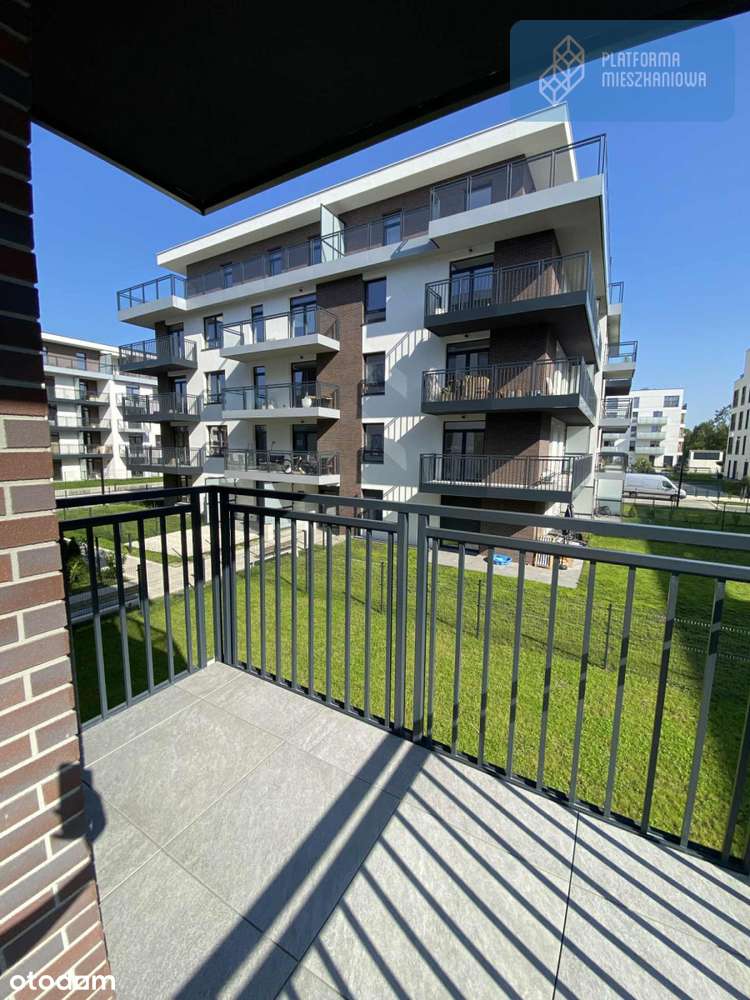 Gotowe z garderobą w promocji.W sobotę prezentacja - Pełny obrazek: 4/20