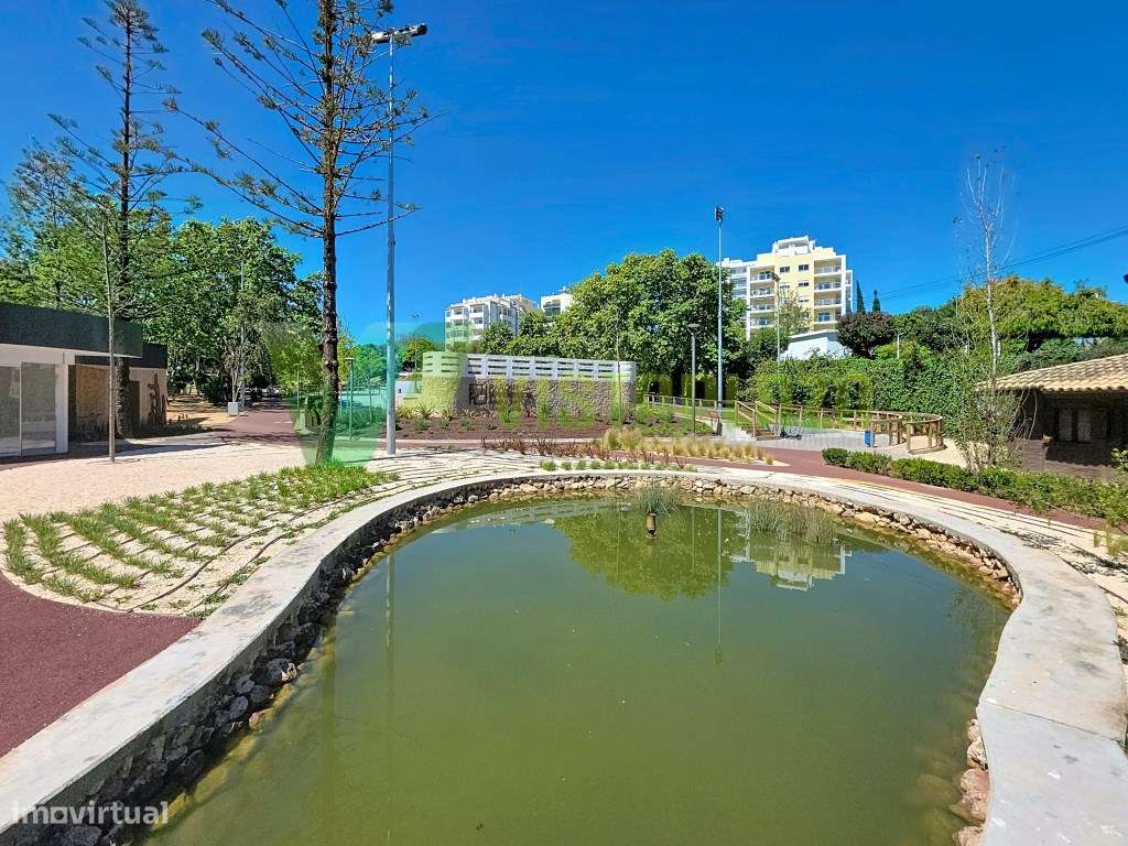 Apartamento Duplex com Terraço e Vista Panorâmica, piscina e garage...-51