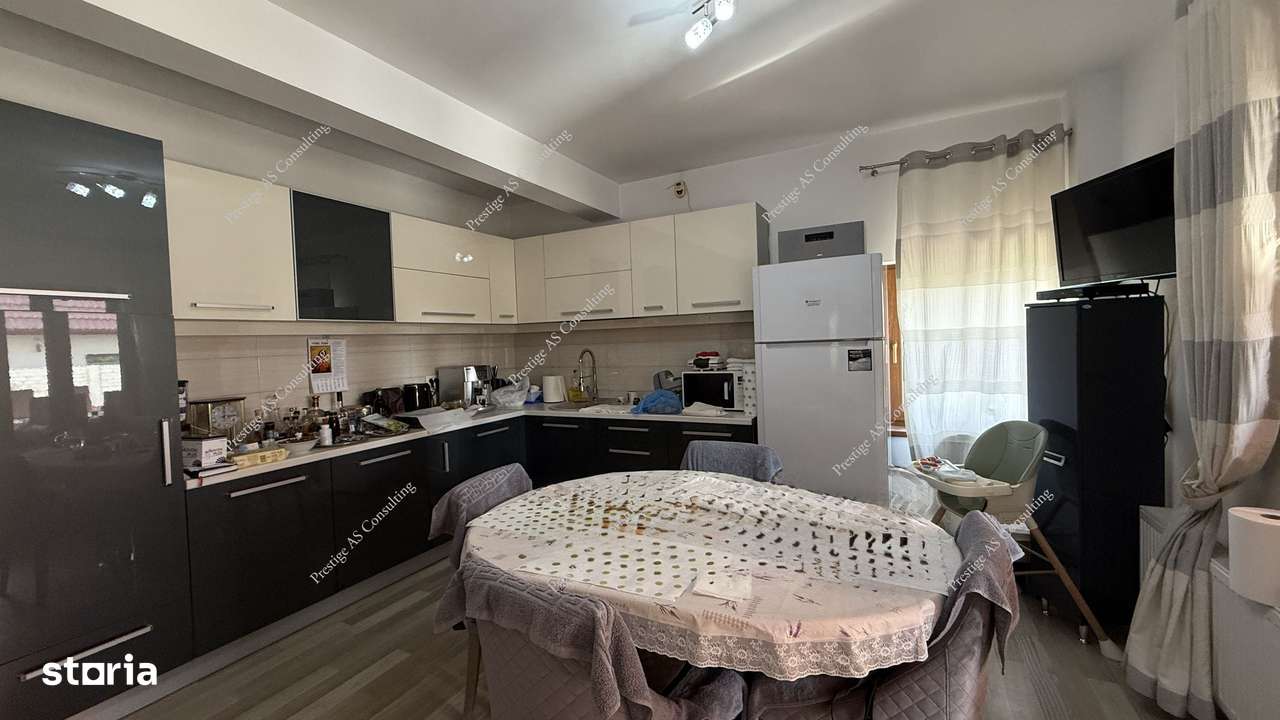 Casa individuala 7 camere 4 Bai | 764 mp Teren | Zona Planetelor Giroc-8
