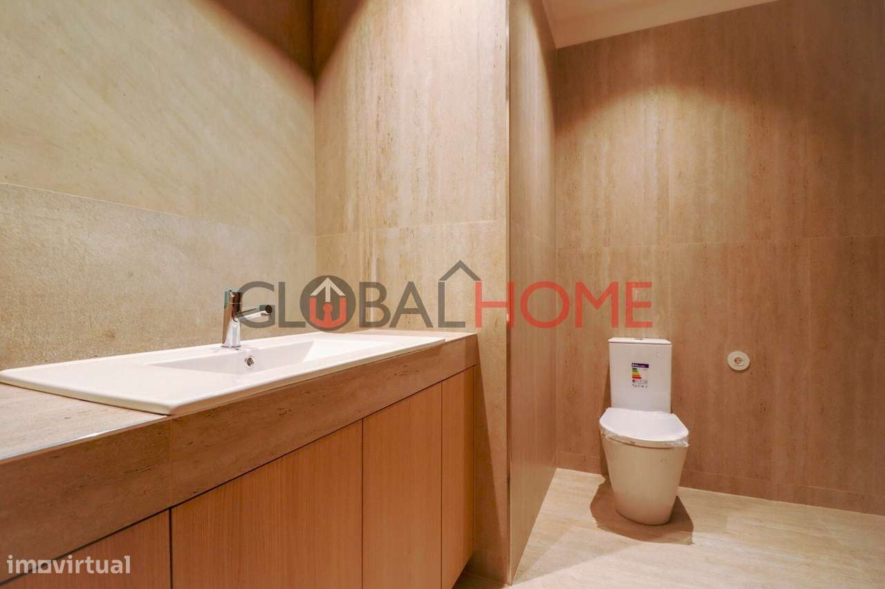 Apartamento T2 Renovado com Terraço em Fânzeres-44