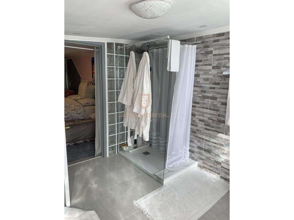 Moradia Geminada T3 renovada com luxo - Paialvo - Tomar-13