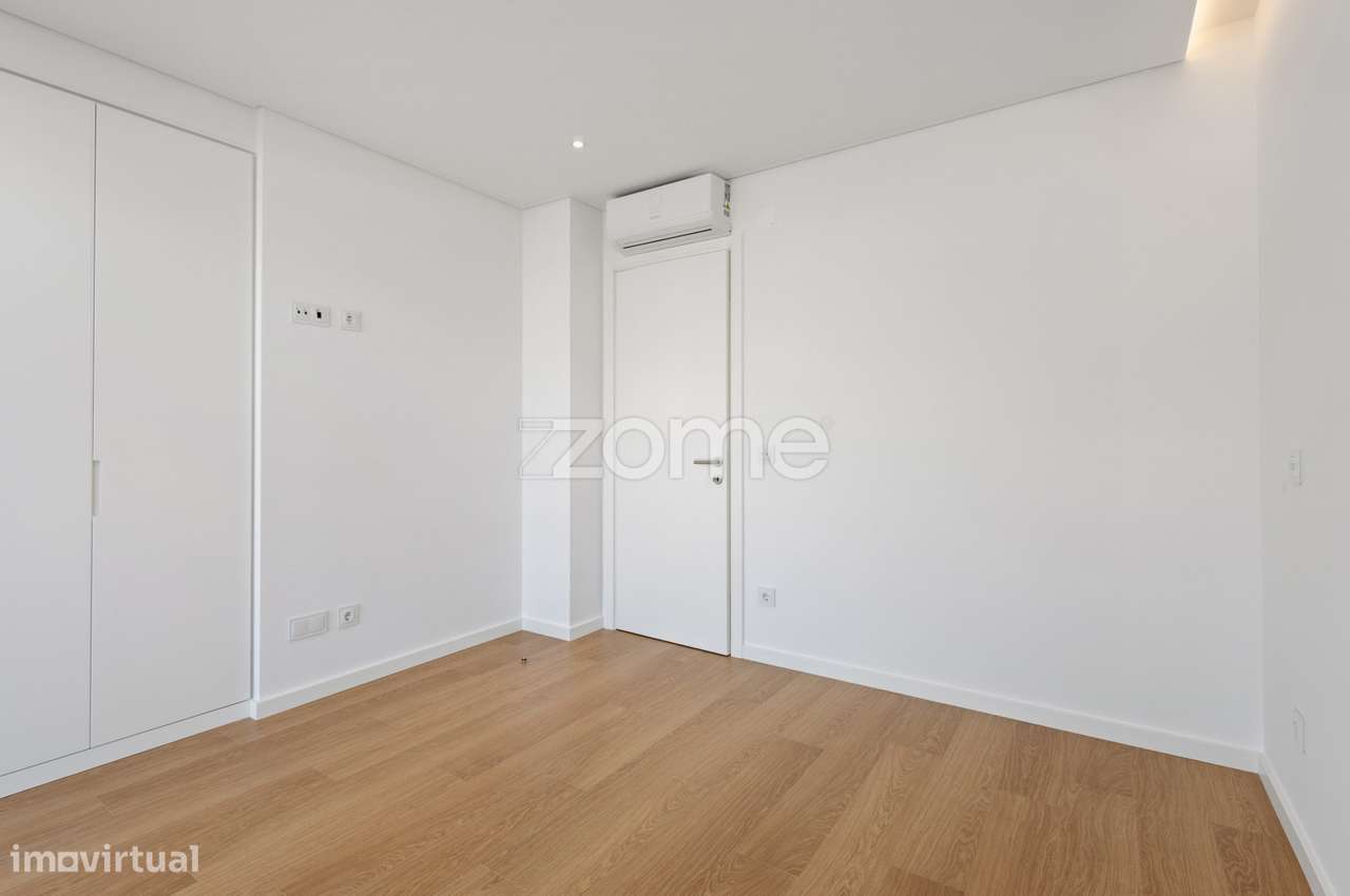 Moradia T4 Vista Mar - Grande imagem: 4/44