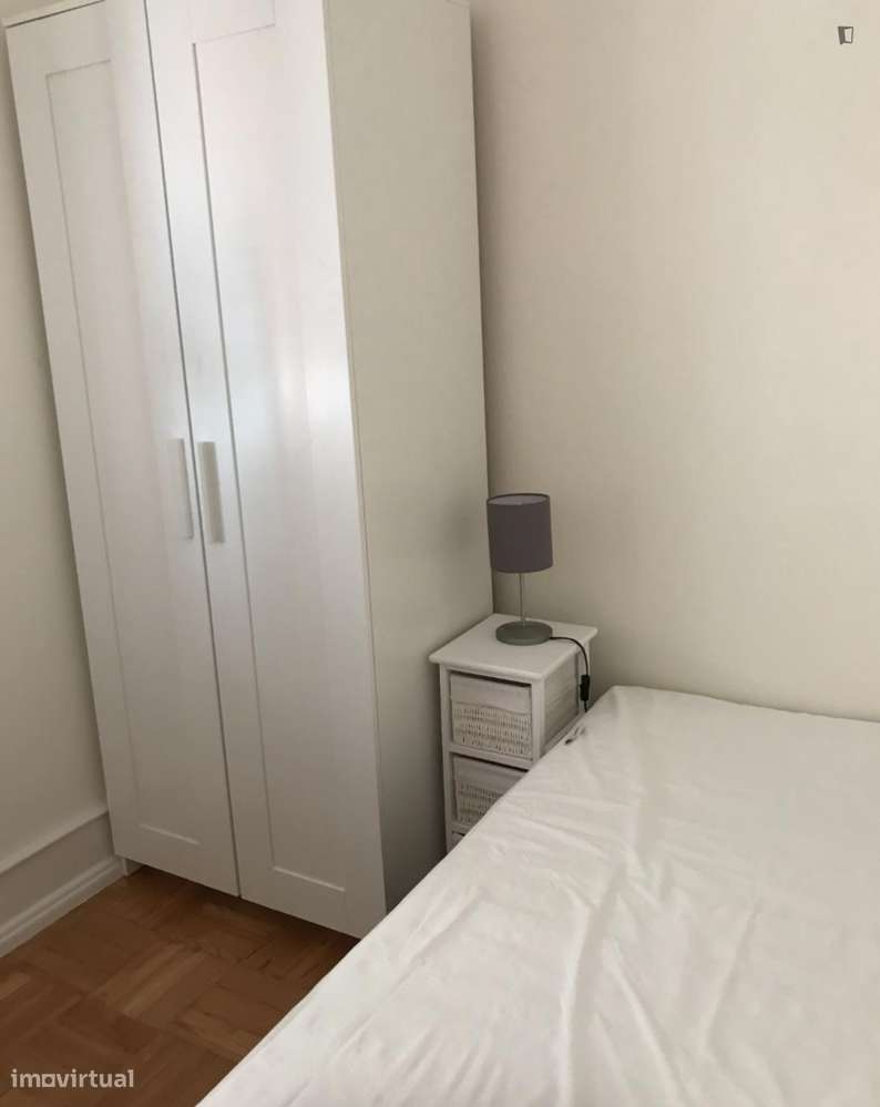 Quarto - localizado em Alameda Lisbon - Grande imagem: 4/10