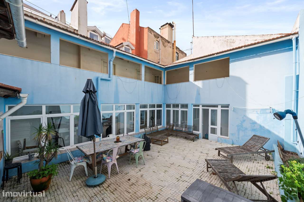 Apartamento T2+1 com 50 m² de Logradouro privativo e garagem, Lisboa-26