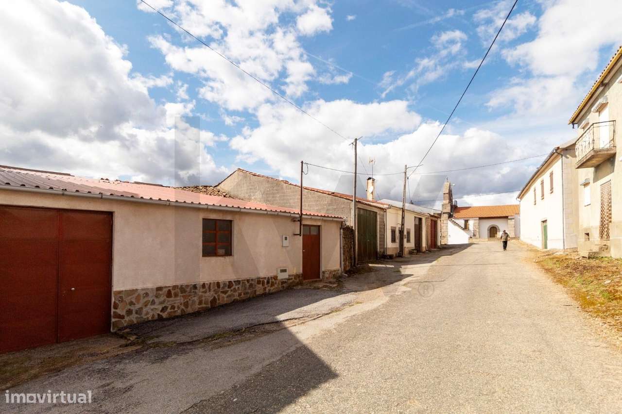 Garagem com 70m2 em Tó-Mogadouro-7