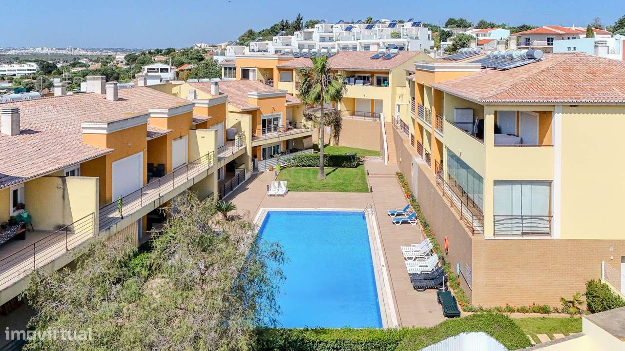 T2 c/ vista mar, piscina e garagem - Grande imagem: 2/49