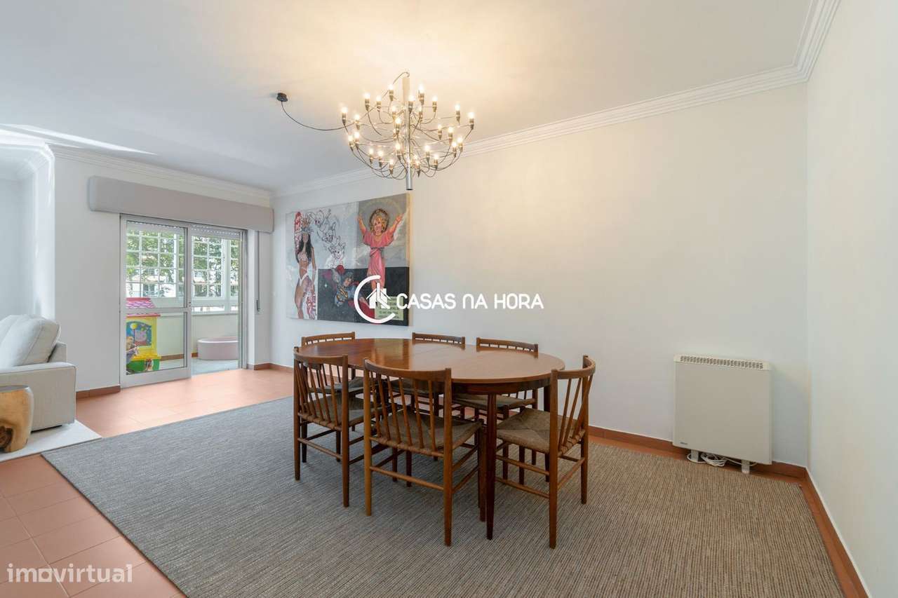 T3 como novo na Rua Garcia de Rezende, junto ao Colégio Amor de Deus - Grande imagem: 3/27