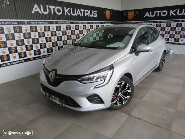 Renault Clio - 1