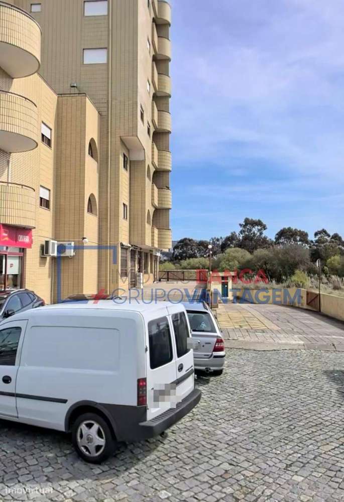 Apartamento T1 Rua Infante D. Henrique - Grande imagem: 4/6