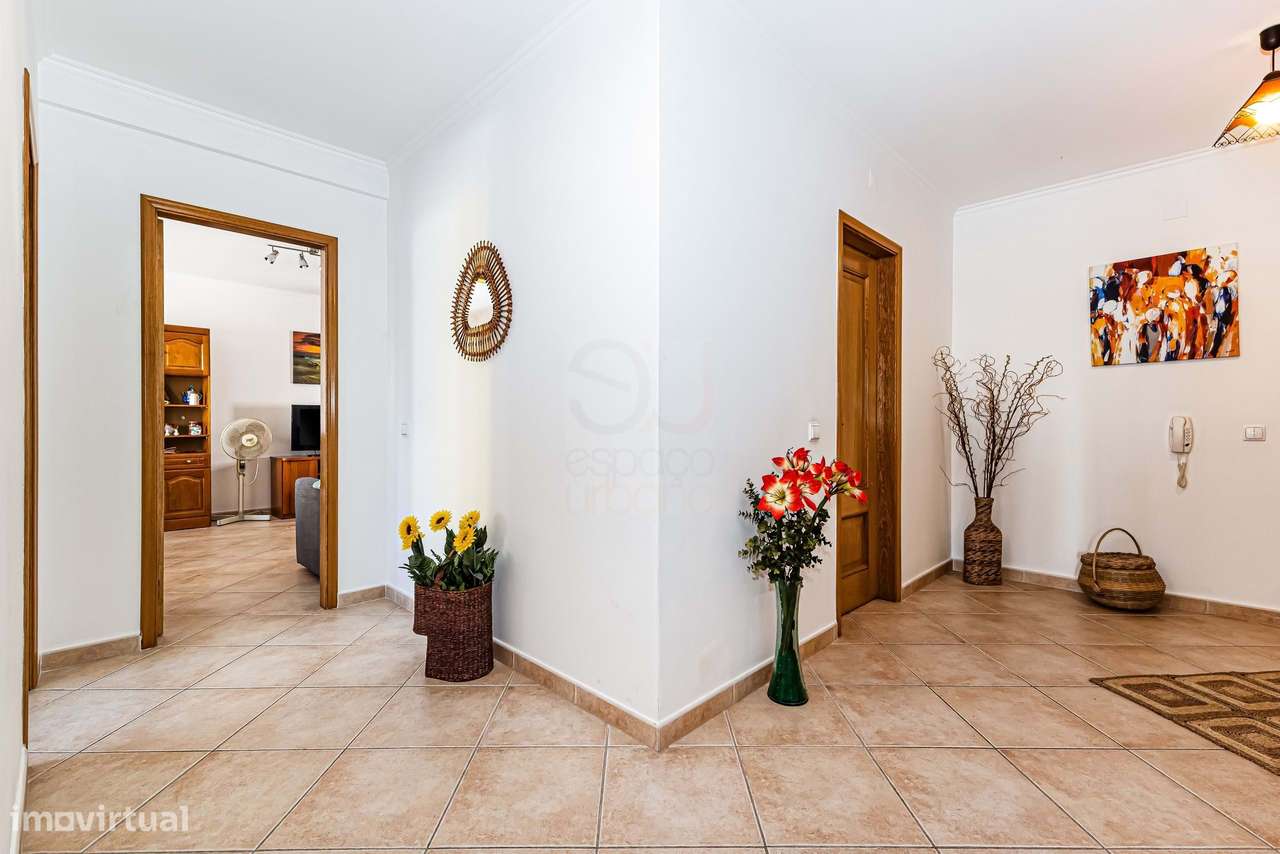 A. Pêra - T2 com Garagem+Arrecadação - 350 Mts da Praia ! - Grande imagem: 4/23