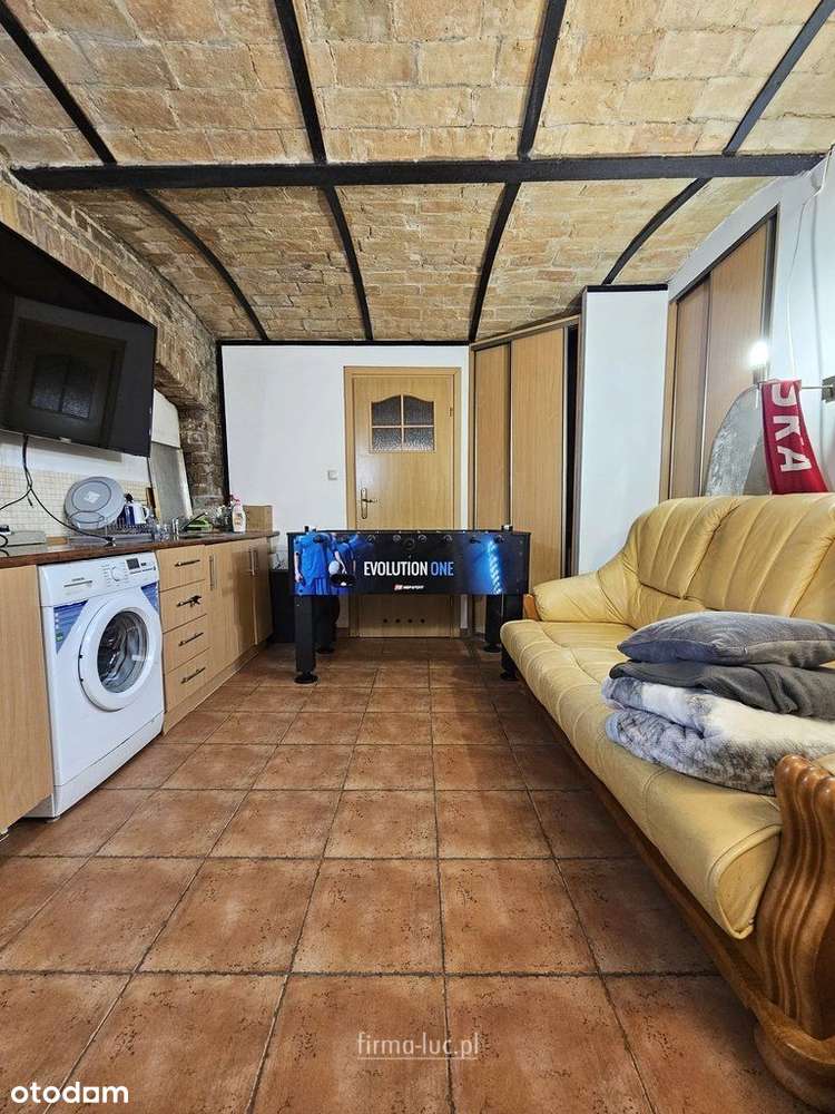 Lokal fryzjersko-kosmetyczny w centrum-12