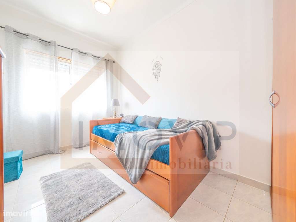 Excelente apartamento T2 no Pinhal NovO-15