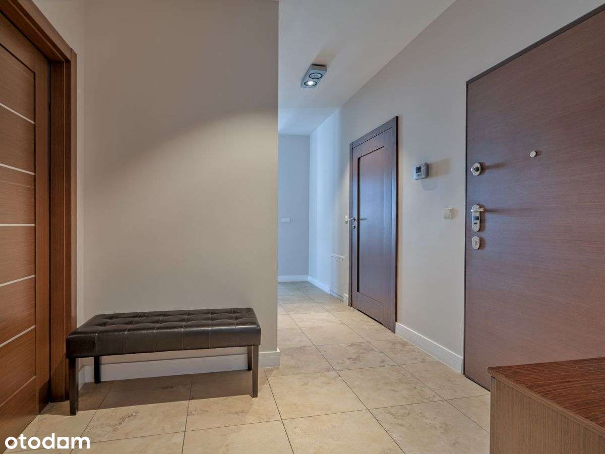 Szafarnia 8 – przestronne mieszkanie przy Marinie-12