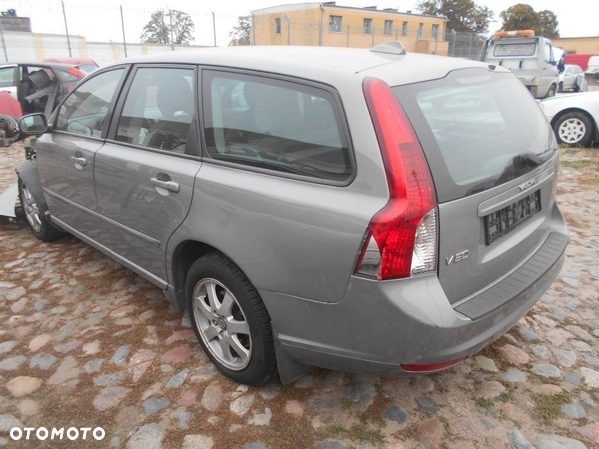 Drzwi lewe przód przednie Volvo V50 lift 2007r kombi 462-46 - 1