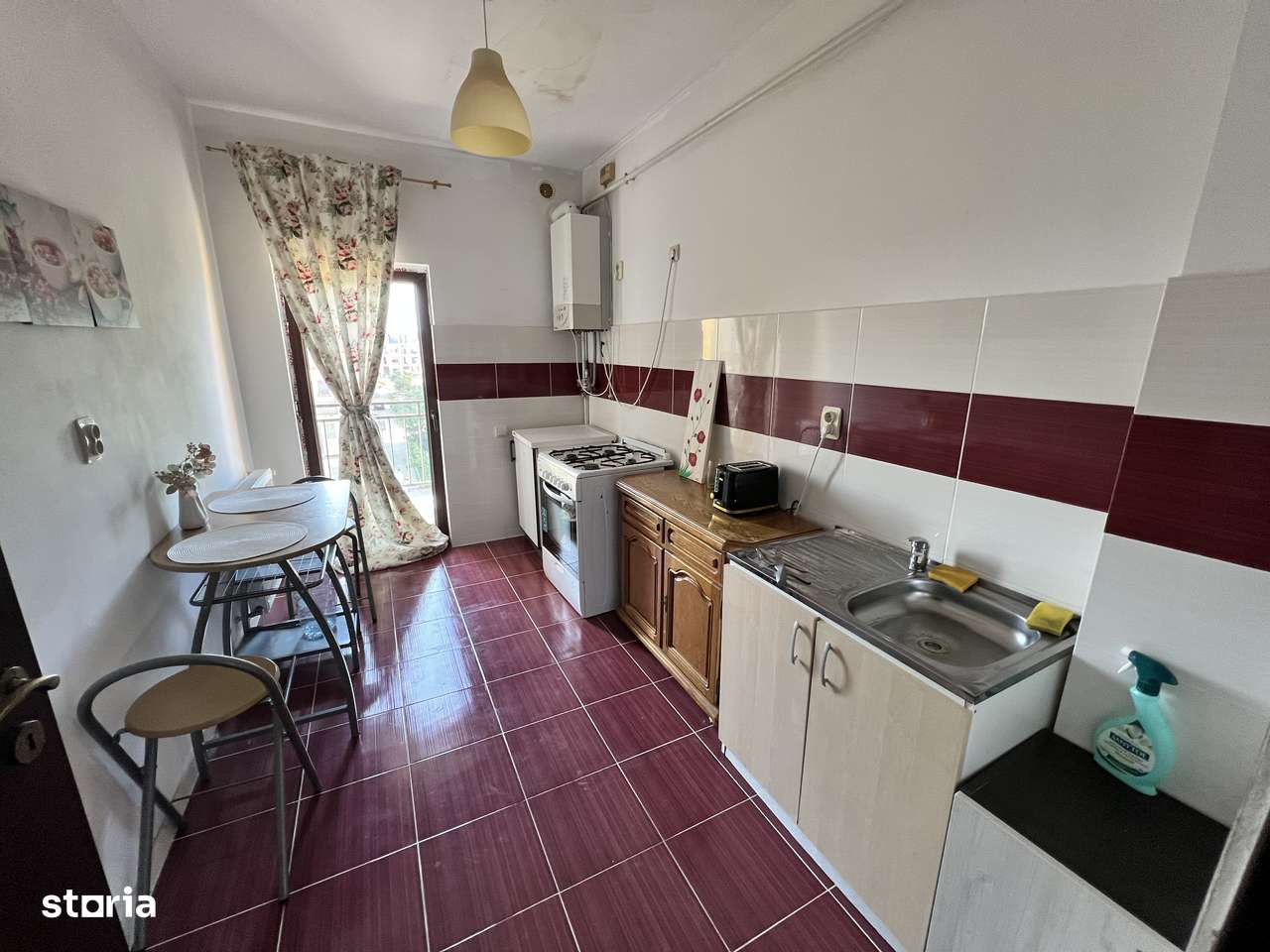 INCHIRIEZ garsoniera decomandata,bucatarie,baie, hol, zona Selimbar - Imagine principală: 4/10