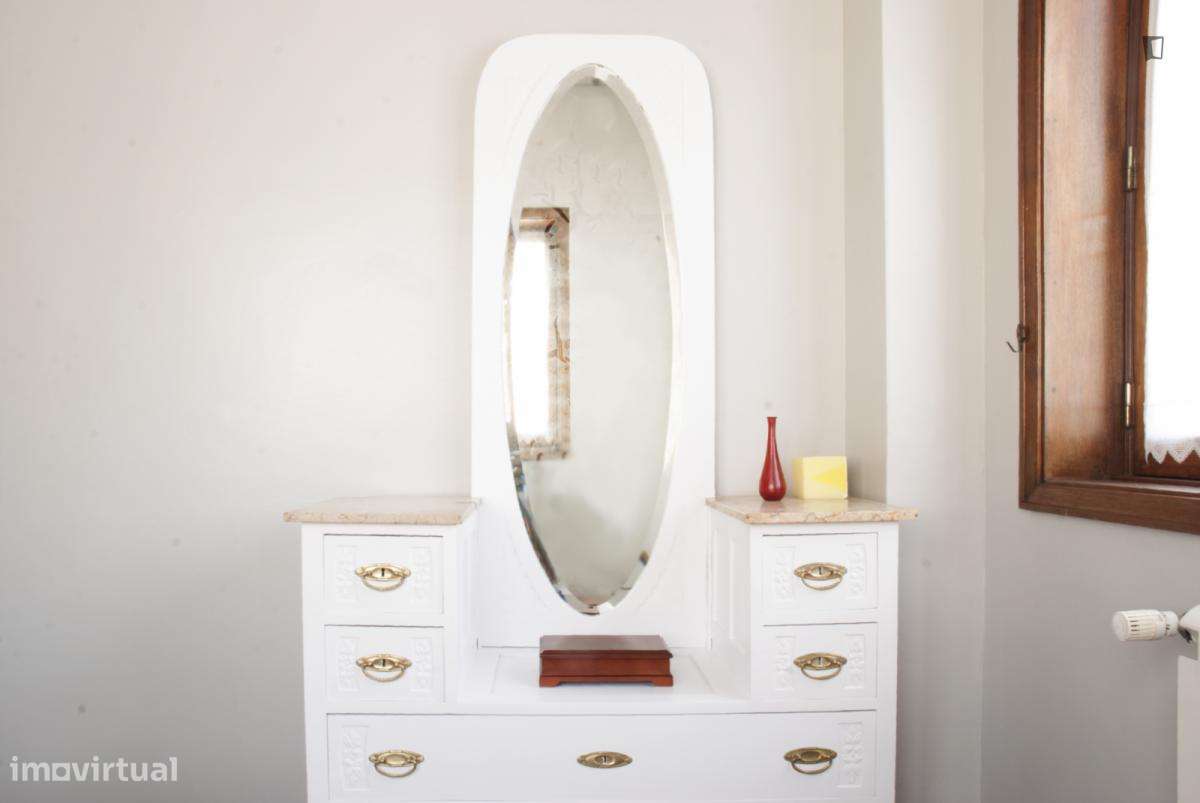 Quarto - localizado em Paranhos Porto - Grande imagem: 4/44