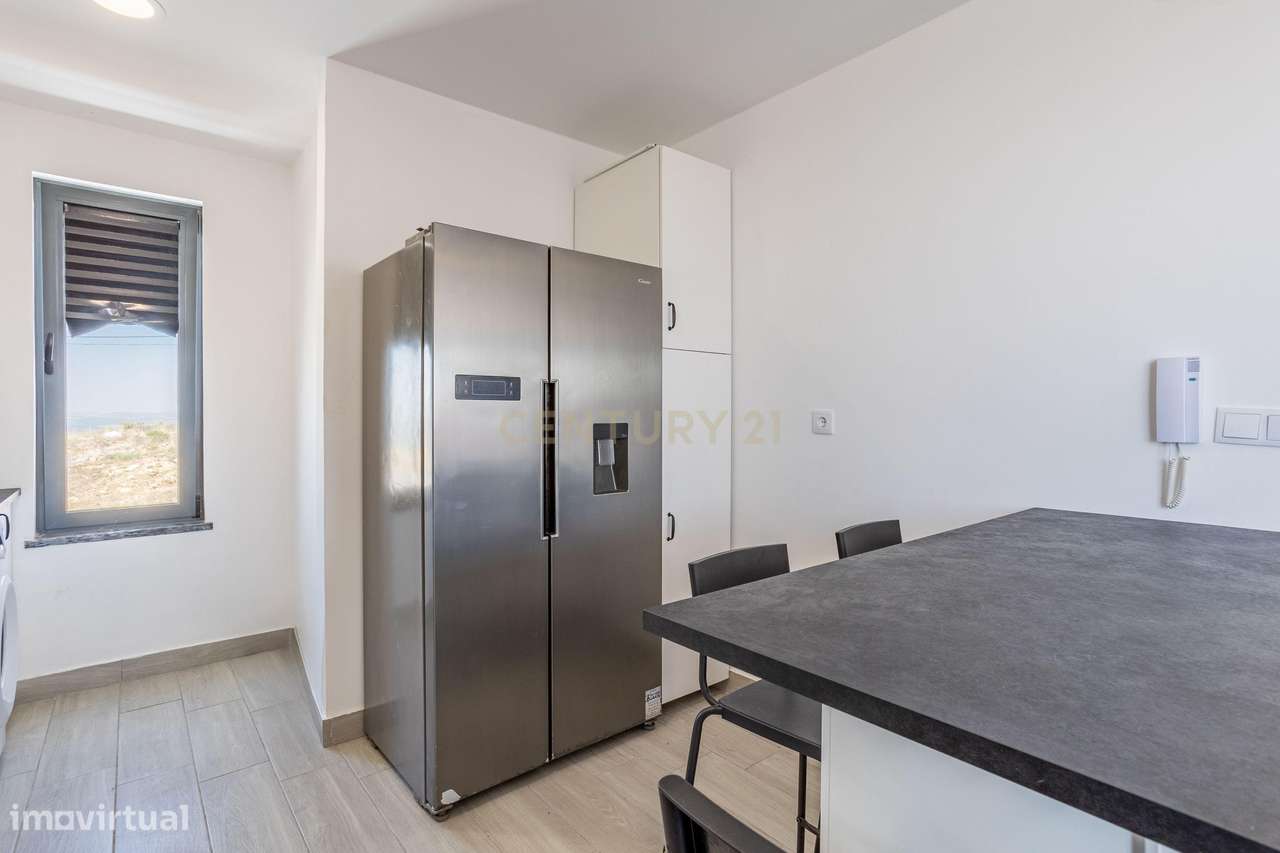 Moradia T3 + 1 com uma vista espetacular em Fonte Santa-12