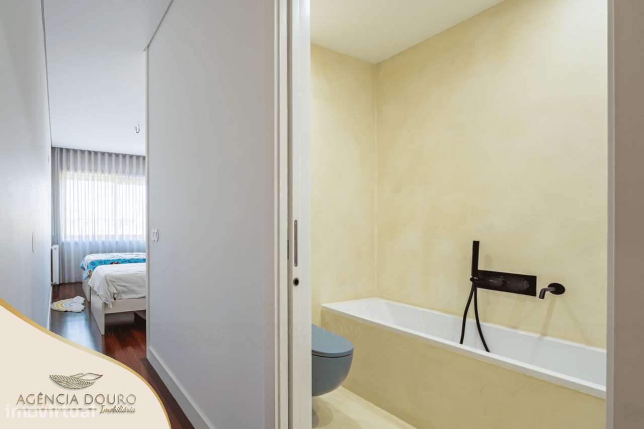 Apartamento T4 na 1ª linha do mar em Matosinhos-10