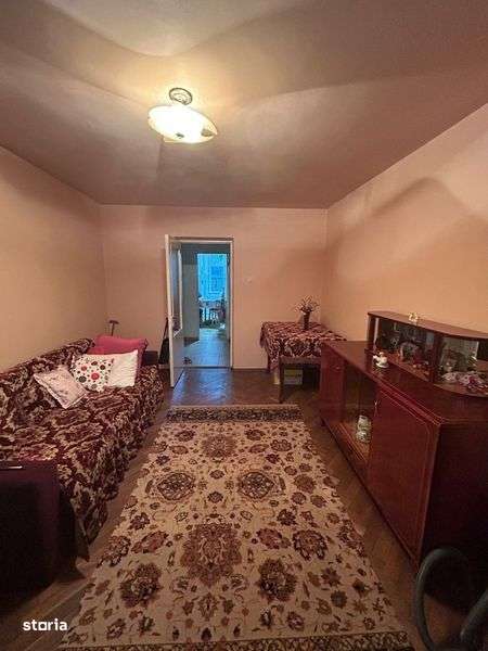 Apartament 3 camere in Slobozia - Imagine principală: 5/8