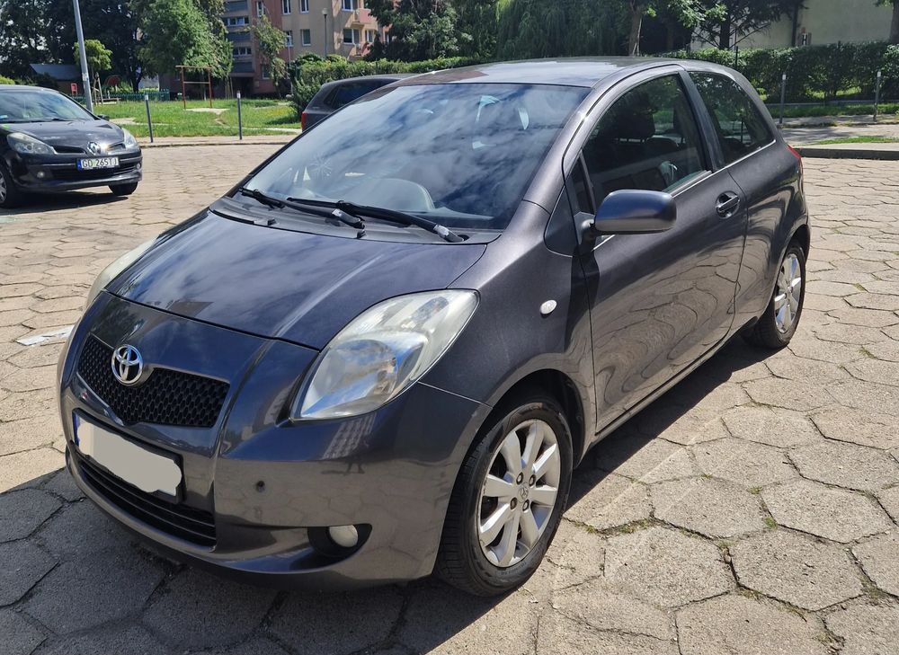Toyota Yaris II (2005-2011) 1.3 Luna A/C 2008