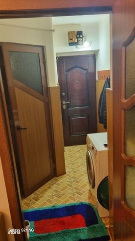 Inchiriez apartament cu 2 camere