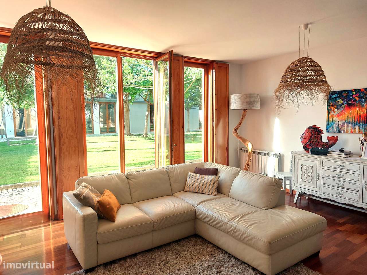 Triplex (T3) em condomínio privado localizado em Aldeia de Azeitão - Grande imagem: 2/35