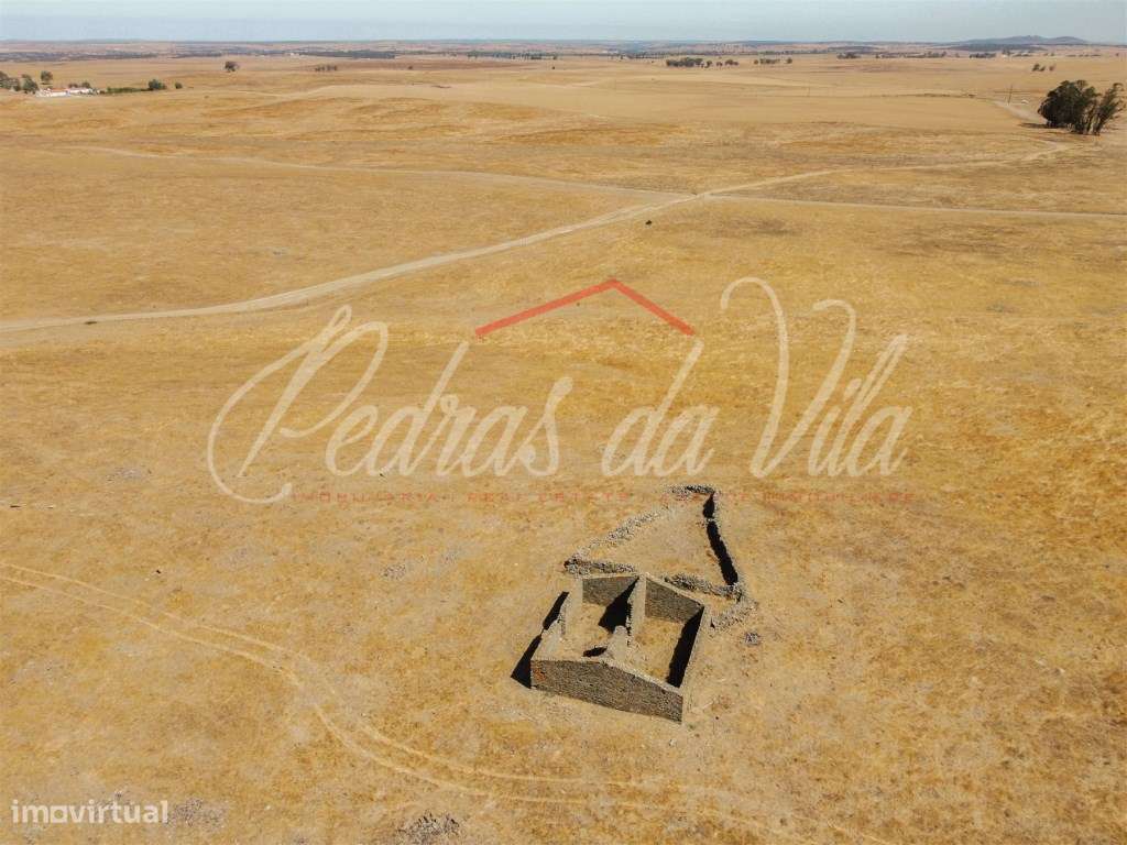 Propriédade de 119ha com varias ruinas - Castro Verde-37