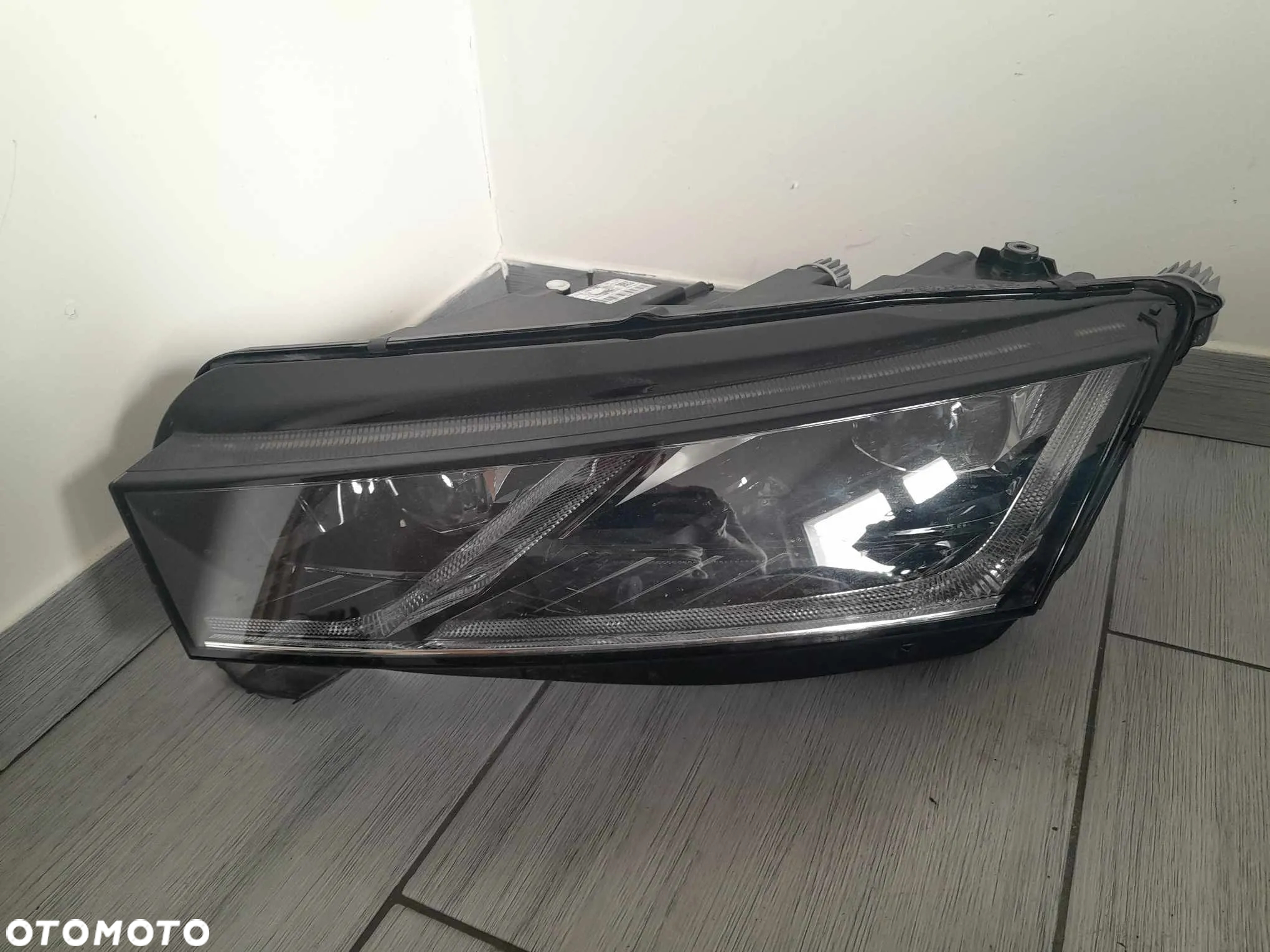 LEWA LAMPA PRZEDNIA PRZÓD SKODA OCTAVIA IV FULL LED 5e4941015a - 5