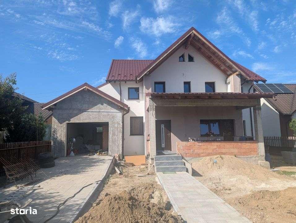 Vila cu garaj Gheraiesti Arinilor - langa cartier Smarald - Imagine principală: 3/19