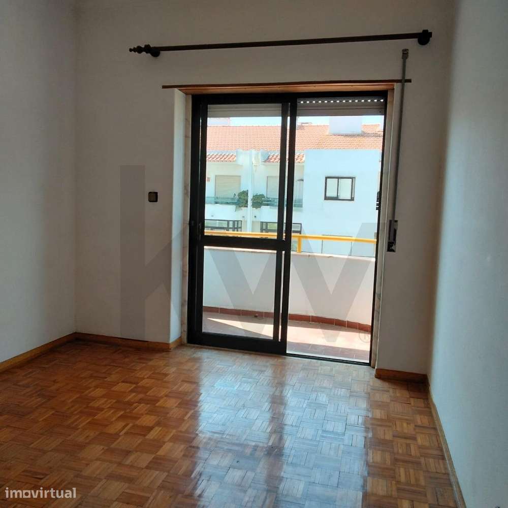 OPORTUNIDADE ÚNICA - T3 na MARISOL com 99mts2 | Charneca da Caparica - Grande imagem: 2/32