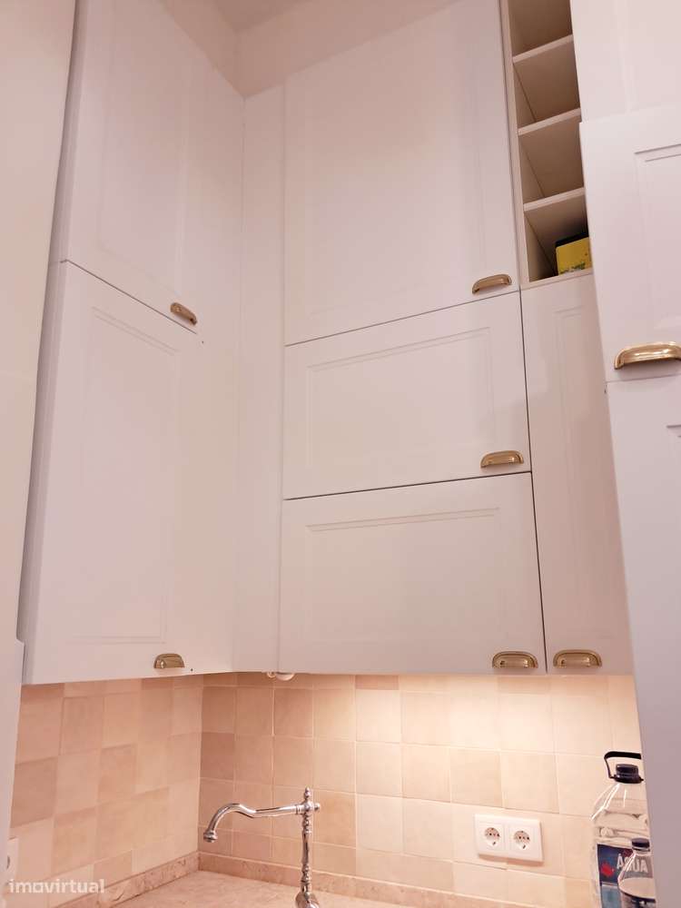 Elegante T3+ 1 com JARDIM privativo Próximo Metro Alameda-6