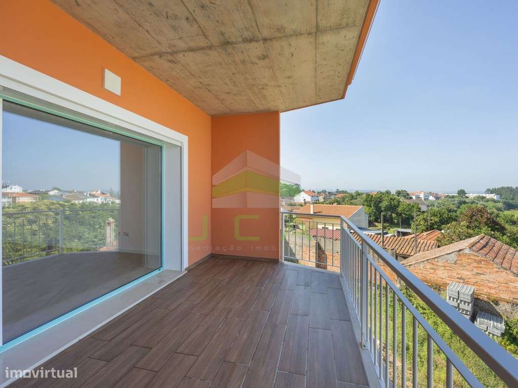 Apartamento T2 semi-novo-20