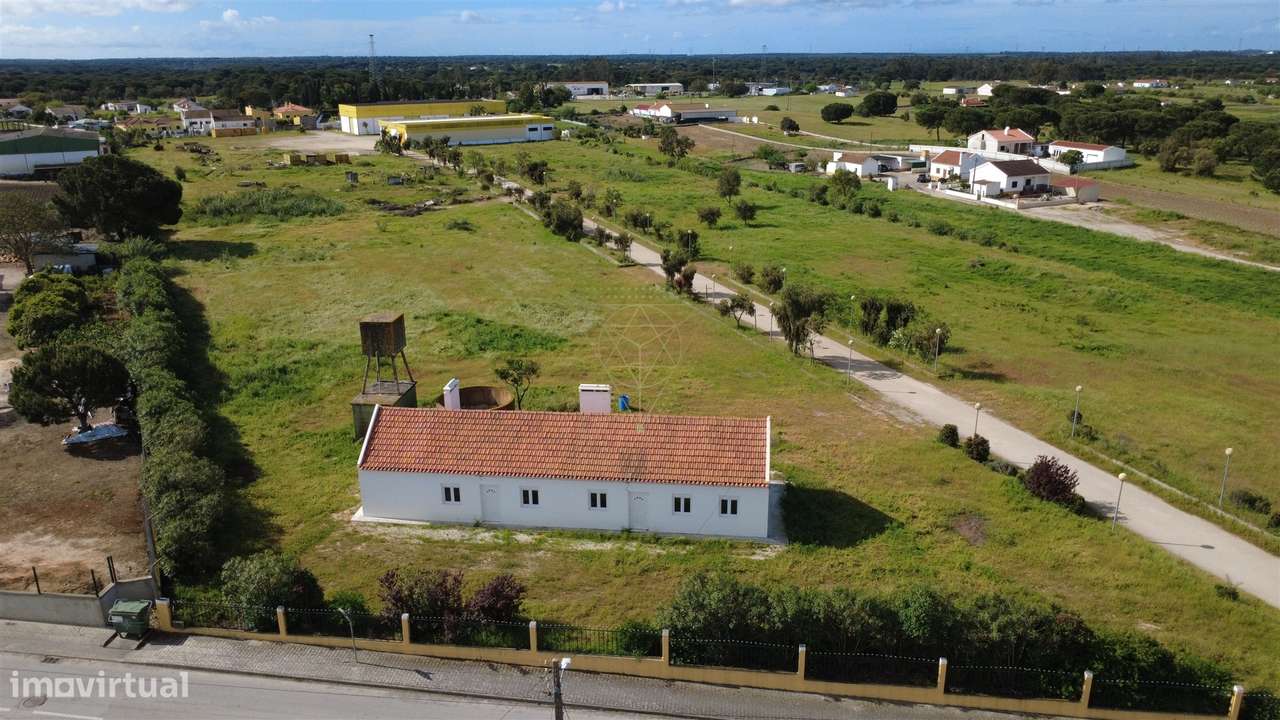Armazém  Venda em Biscainho,Coruche-25