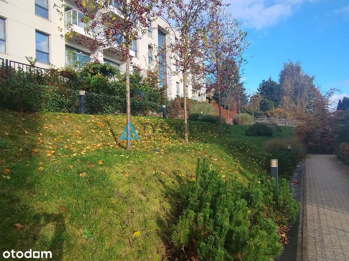 Mieszkanie z dużym ogródkiem i m. postojowym.-17