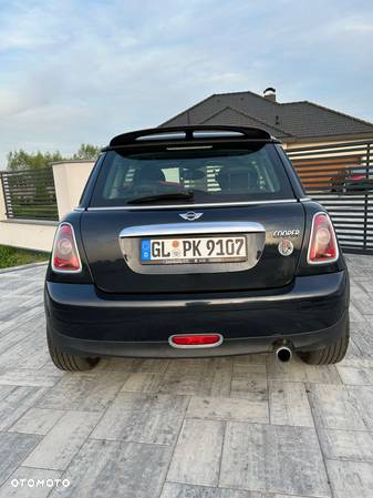 MINI Cooper Standard - 4