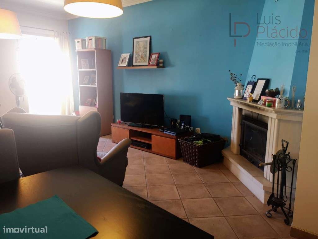 APARTAMENTO DUPLEX - T3 - C/ Quintal e Estacionamento - Grande imagem: 5/31