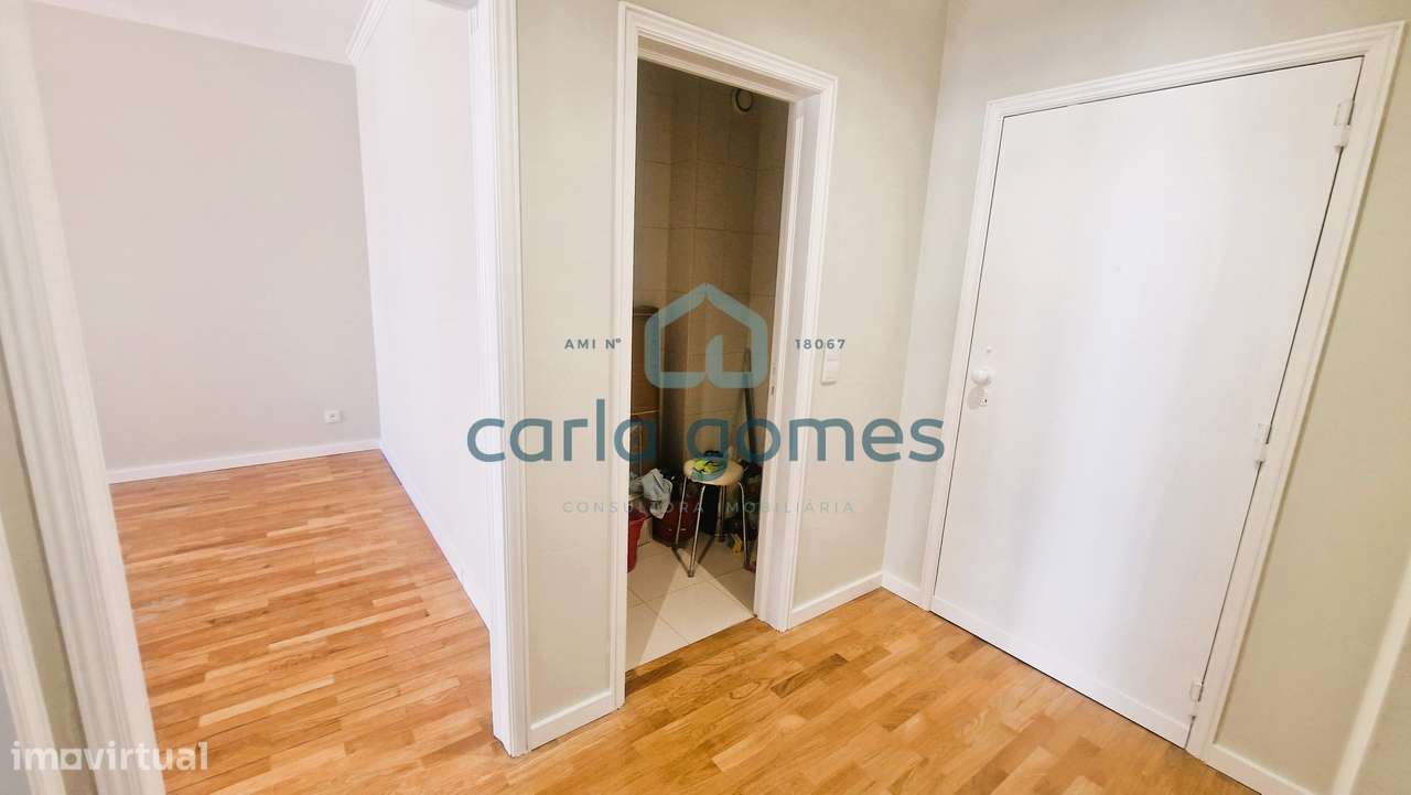 APARTAMENTO T1 C/ LUGAR DE GARAGEM ELEVADOR | VILAR PARAÍSO, V.N. GAIA-5
