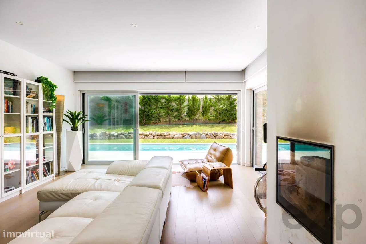 Moradia T4 com Piscina Aquecida de 17,5m e Apartamento Independente em-5
