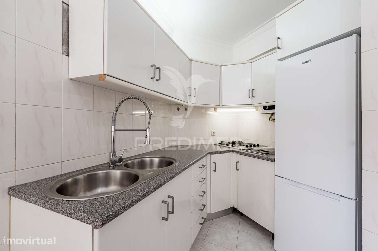 T2 Duplex Bem Localizado Na Baixa Da Banheira