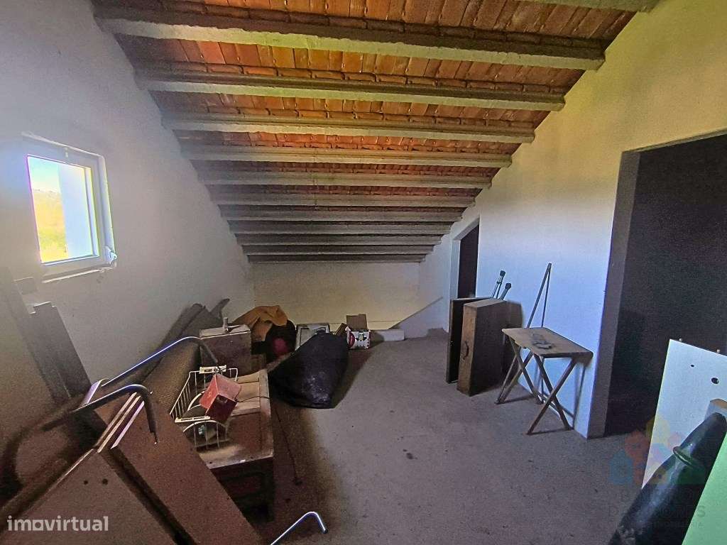 Moradia Isolada com terreno no concelho de Abrantes-11