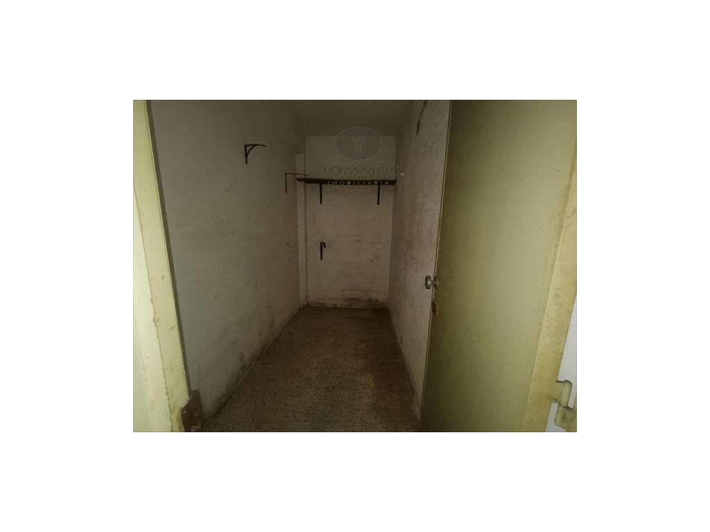 Apartamento T2 na Figueirinha ( Oeiras ) totalmente Remodelado-18