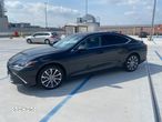 Lexus ES - 3