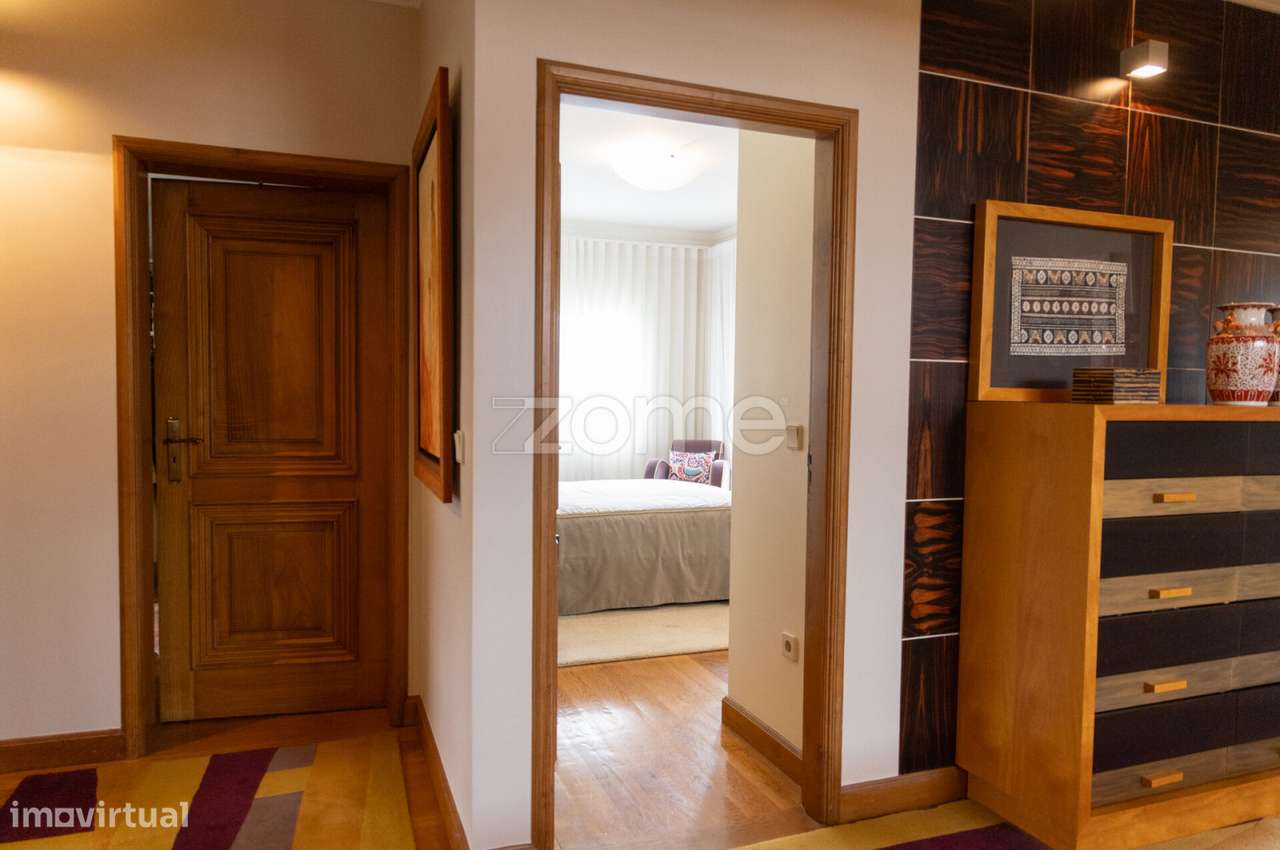 LUXUOSA MORADIA - LOCALIZAÇÃO PREMIUM NO CENTRO DE FAMALICÃO-45