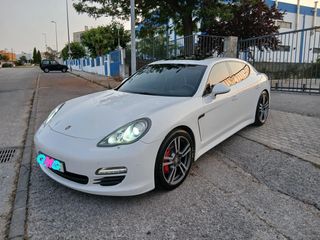 Porsche Panamera Platinum Edition