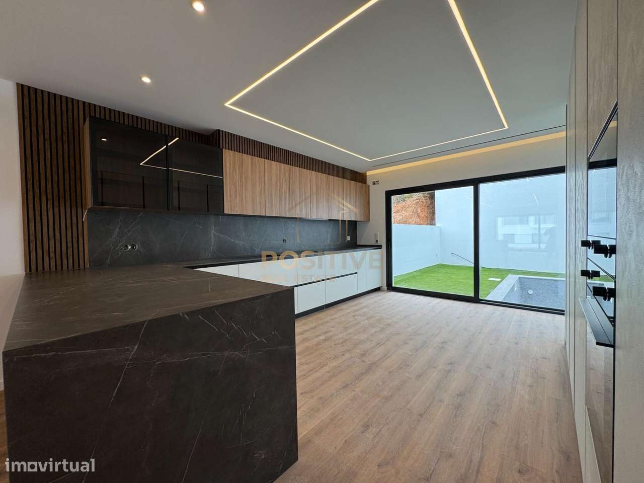 Moradia T3 com piscina Ericeira-10