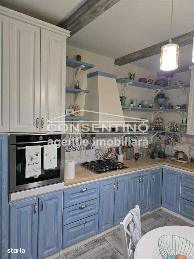 Se vinde imobil 2019 , zona Patriei , P+1 , mobilat si utilat-9