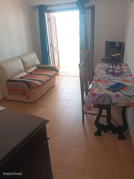 Aluga-se apartamento T2 mobilado